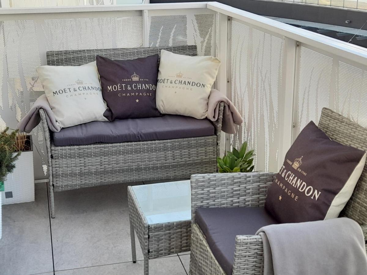 Beige Mood City Apartment Breslavia Esterno foto